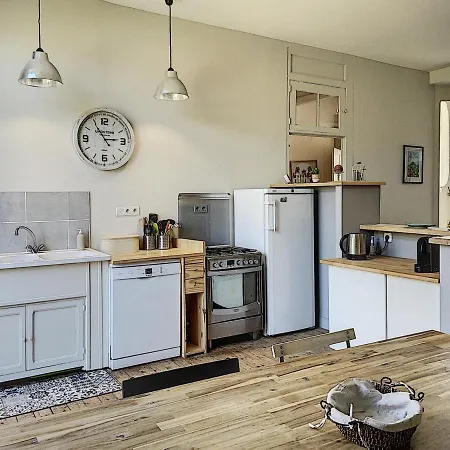 Maison Carolles, 7 Pieces, 9 Personnes - Fr-1-361-370 度假居