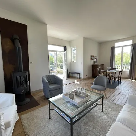 Maison Carolles, 7 Pieces, 9 Personnes - Fr-1-361-370 度假居 卡罗勒